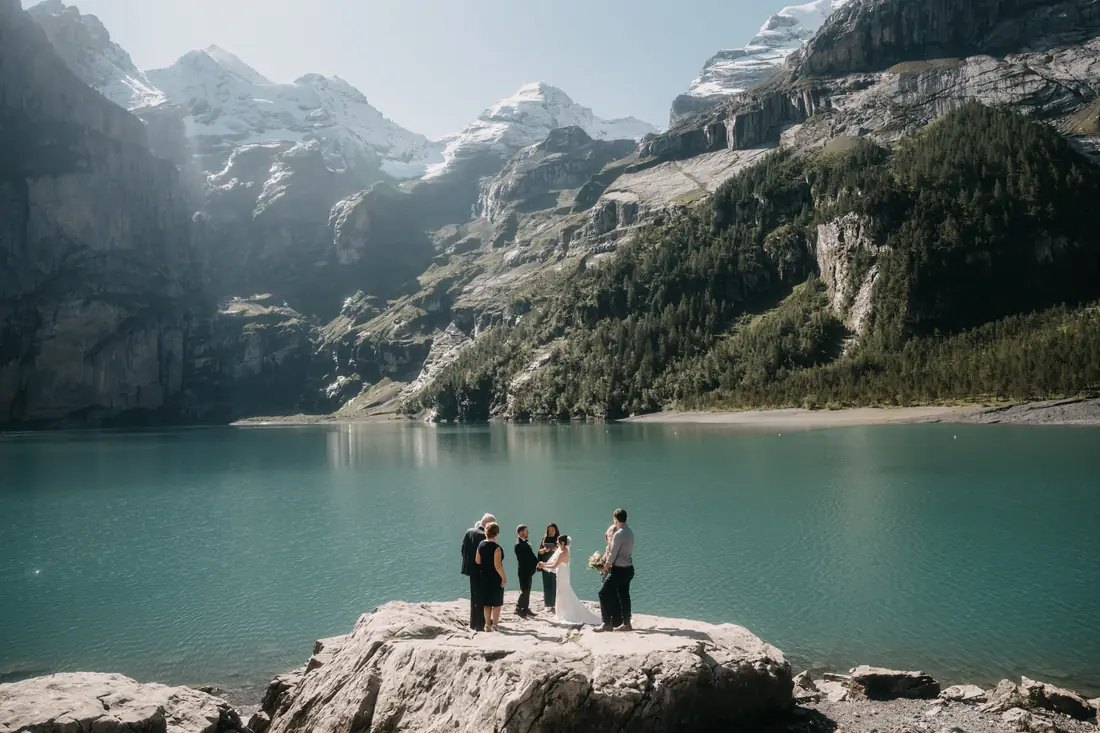 Elopement an einem Bergsee
